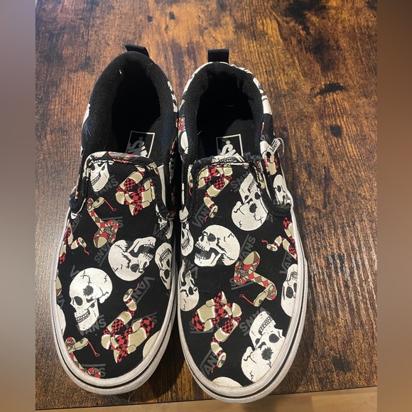 Other - Skull Pattern Slip-On Shoes